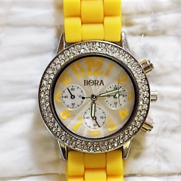 BORA YELLOW NUMERAL SILICONE BAND CRYSTAL WATCH - Picture 3 of 6